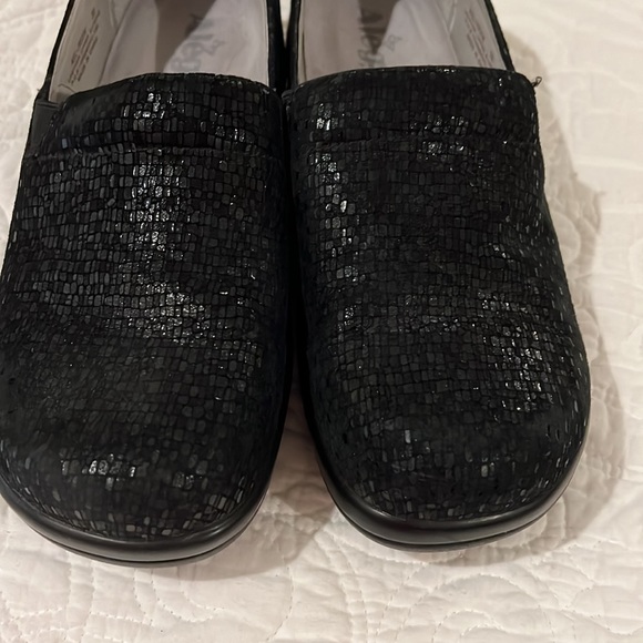 Alegría Keli Gently Used Clogs, Limited Edition color Tile Me More Black - Picture 4 of 5